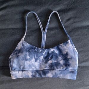 Lululemon Tie-Dye Blue Women's Sportsd Bra- Lightweight Comfort
